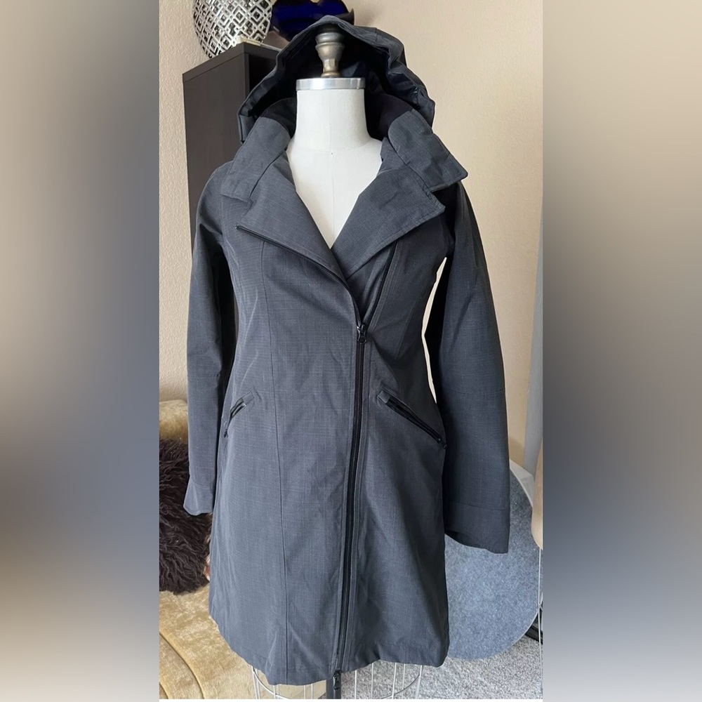 ☔️Athleta Wetlands Trench Jacket